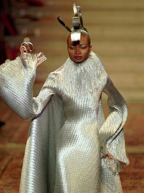 givenchy alexander mcqueen 1997|alexander mcqueen histoire.